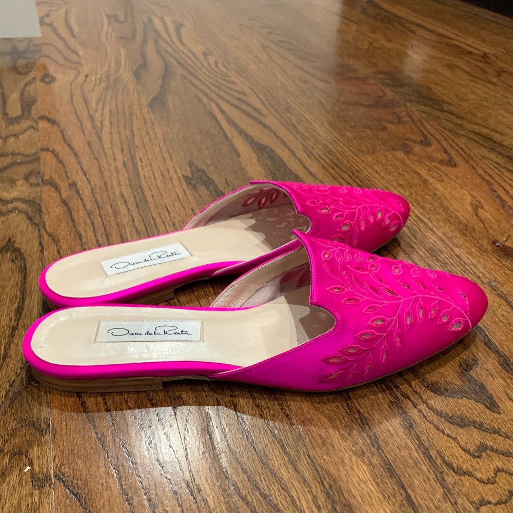 Oscar de la Renta satin slides